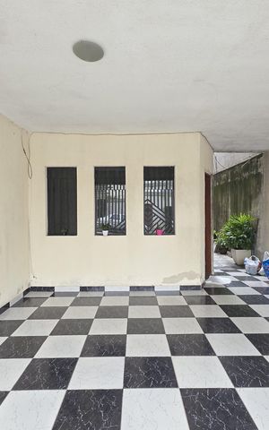 Casa à venda com 253m², 3 quartos e 2 vagas Casa à venda com 253m², 3 quartos e 2 vagasGaragem