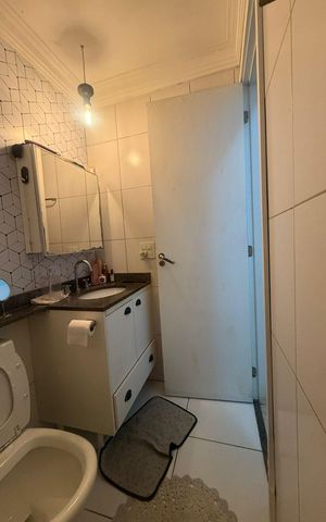 Apartamento à venda com 54m², 2 quartos e 1 vaga Apartamento à venda com 54m², 2 quartos e 1 vagaBanheiro