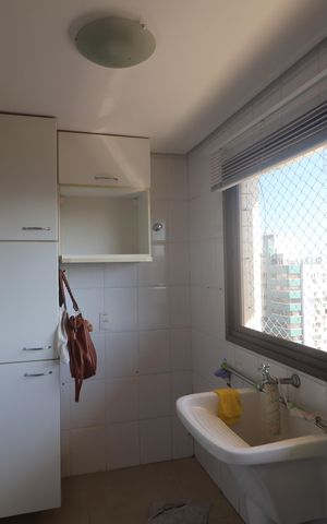 Apartamento para alugar com 304m², 4 quartos e 3 vagasLavanderia 