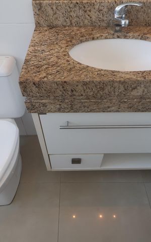 Apartamento para alugar com 304m², 4 quartos e 3 vagasBanheiro 