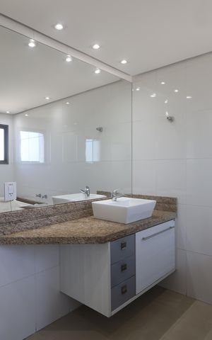 Apartamento para alugar com 304m², 4 quartos e 3 vagasBanheiro 