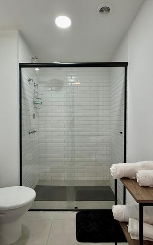 Studio para alugar com 33m², 1 quarto e sem vaga Studio para alugar com 33m², 1 quarto e sem vagaBanheiro
