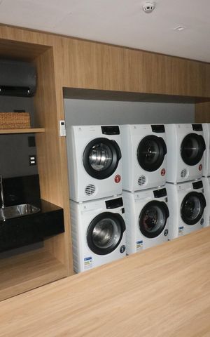 Studio para alugar com 27m², 1 quarto e 1 vaga Studio para alugar com 27m², 1 quarto e 1 vagaLavanderia