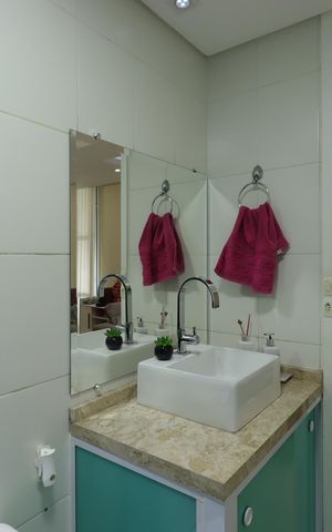 Apartamento à venda com 73m², 2 quartos e 1 vagaBanheiro Social
