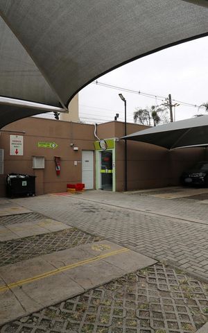 Apartamento à venda com 73m², 2 quartos e 1 vagaÁrea Comum - Mercadinho 24h