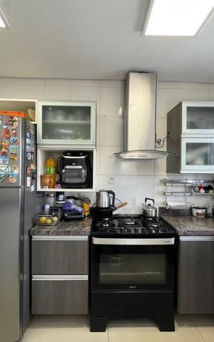 Casa à venda com 190m², 4 quartos e 2 vagas