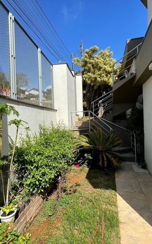 Casa à venda com 190m², 4 quartos e 2 vagas