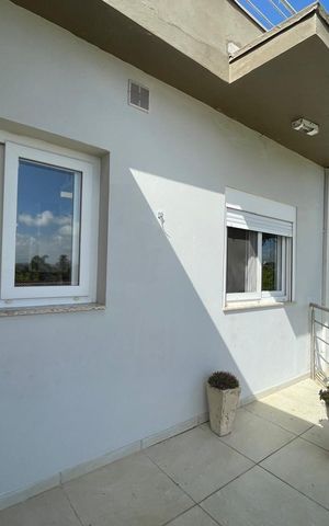 Casa à venda com 190m², 4 quartos e 2 vagas
