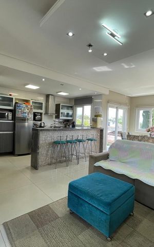 Casa à venda com 190m², 4 quartos e 2 vagas