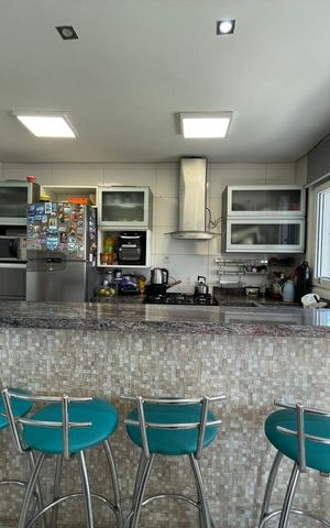 Casa à venda com 190m², 4 quartos e 2 vagas