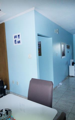 Casa à venda com 110m², 2 quartos e 2 vagasSala