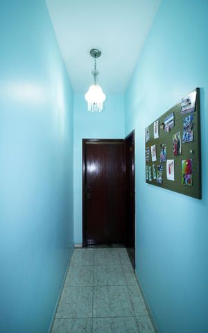 Casa à venda com 110m², 2 quartos e 2 vagasSala - Corredor