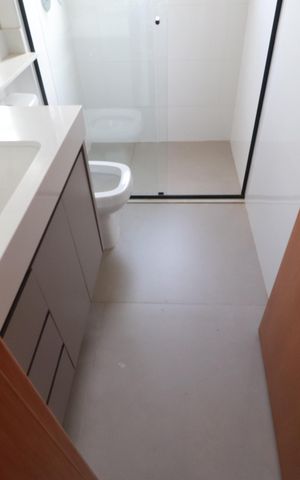 Apartamento para alugar com 80m², 2 quartos e 2 vagasBanheiro 