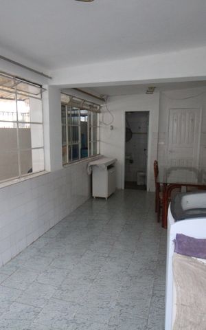 Casa à venda com 370m², 3 quartos e 3 vagasÁrea de Serviço