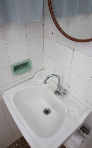 Casa à venda com 370m², 3 quartos e 3 vagasBanheiro 2