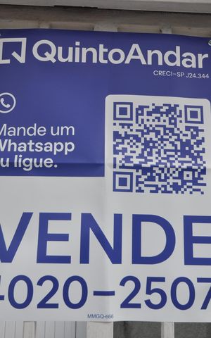 Casa à venda com 165m², 3 quartos e 6 vagasPlaca