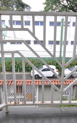 Casa à venda com 165m², 3 quartos e 6 vagasSacada do Quarto Suíte