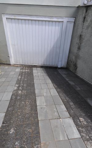 Casa à venda com 165m², 3 quartos e 6 vagasEntrada da garagem
