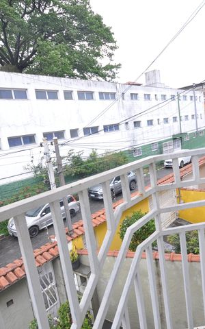Casa à venda com 165m², 3 quartos e 6 vagasSacada do Quarto Suíte