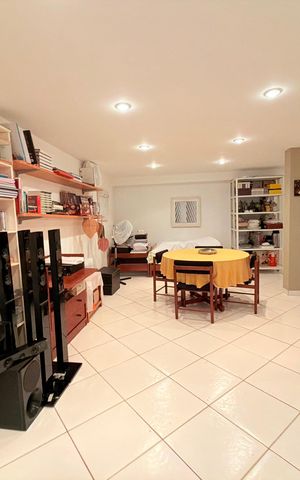 Casa para alugar com 250m², 3 quartos e 4 vagas Casa para alugar com 250m², 3 quartos e 4 vagasSalão