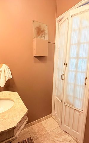 Casa para alugar com 250m², 3 quartos e 4 vagas Casa para alugar com 250m², 3 quartos e 4 vagasBanheiro 3