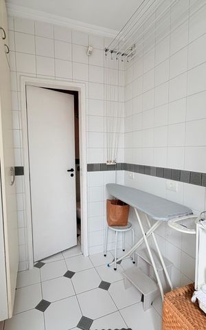 Casa para alugar com 250m², 3 quartos e 4 vagas Casa para alugar com 250m², 3 quartos e 4 vagasLavanderia