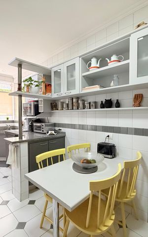 Casa para alugar com 250m², 3 quartos e 4 vagas Casa para alugar com 250m², 3 quartos e 4 vagasCozinha