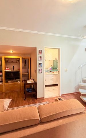 Casa para alugar com 250m², 3 quartos e 4 vagas Casa para alugar com 250m², 3 quartos e 4 vagasSala de TV