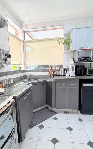 Casa para alugar com 250m², 3 quartos e 4 vagas Casa para alugar com 250m², 3 quartos e 4 vagasCozinha
