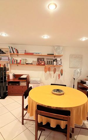 Casa para alugar com 250m², 3 quartos e 4 vagas Casa para alugar com 250m², 3 quartos e 4 vagasSalão