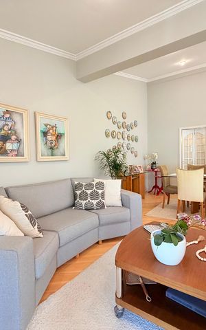 Casa para alugar com 250m², 3 quartos e 4 vagas Casa para alugar com 250m², 3 quartos e 4 vagasSala