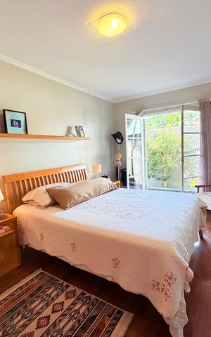 Casa para alugar com 250m², 3 quartos e 4 vagas Casa para alugar com 250m², 3 quartos e 4 vagasQuarto 1