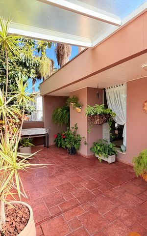 Casa para alugar com 250m², 3 quartos e 4 vagas Casa para alugar com 250m², 3 quartos e 4 vagasVaranda