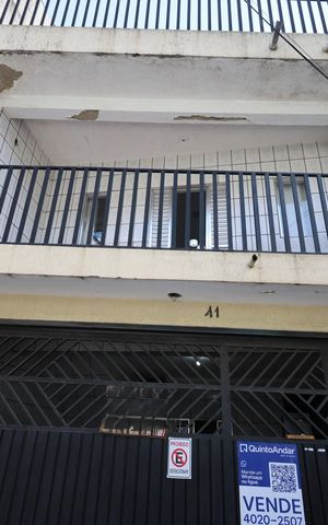 Casa à venda com 120m², 3 quartos e 2 vagasFachada