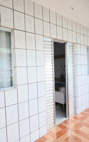 Casa à venda com 120m², 3 quartos e 2 vagasSala