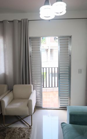 Casa à venda com 120m², 3 quartos e 2 vagasSala