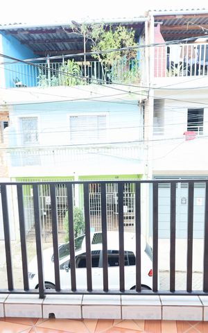 Casa à venda com 120m², 3 quartos e 2 vagasSala