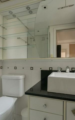 Apartamento para alugar com 82m², 2 quartos e 1 vaga Apartamento para alugar com 82m², 2 quartos e 1 vagaBanheiro 1