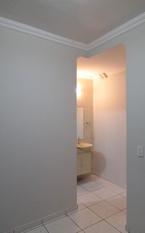 Casa de condomínio à venda com 78m², 2 quartos e 1 vagaCopa