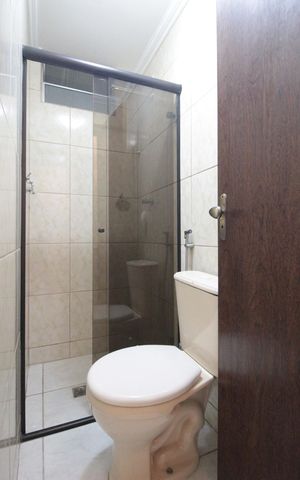 Casa de condomínio à venda com 78m², 2 quartos e 1 vagaBanheiro Social 2