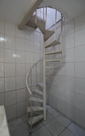 Casa de condomínio à venda com 78m², 2 quartos e 1 vagaÁrea de Serviço