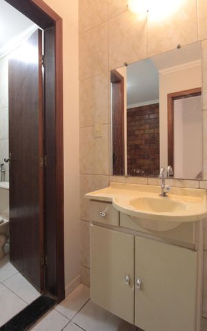 Casa de condomínio à venda com 78m², 2 quartos e 1 vagaBanheiro Social 2