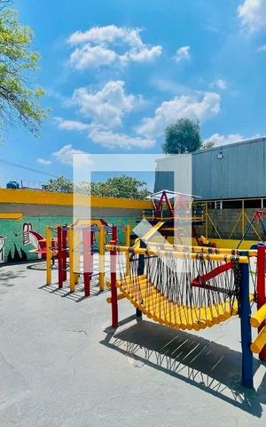 Apartamento para alugar com 50m², 2 quartos e 1 vaga Apartamento para alugar com 50m², 2 quartos e 1 vagaÁrea comum - Playground