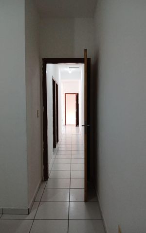Casa para alugar com 65m², 2 quartos e 1 vaga Casa para alugar com 65m², 2 quartos e 1 vagaCorredor