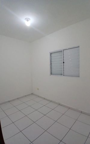 Casa para alugar com 65m², 2 quartos e 1 vaga Casa para alugar com 65m², 2 quartos e 1 vagaQuarto