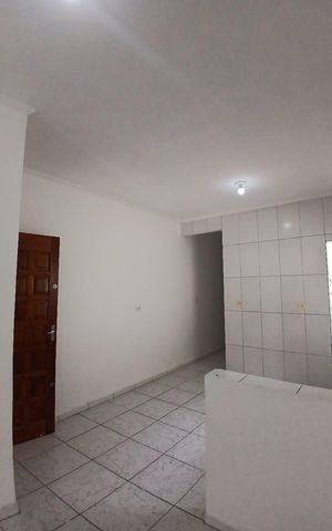 Casa para alugar com 65m², 2 quartos e 1 vaga Casa para alugar com 65m², 2 quartos e 1 vagaSala