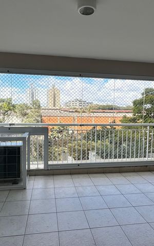 Apartamento para alugar com 160m², 3 quartos e 2 vagas Apartamento para alugar com 160m², 3 quartos e 2 vagasVaranda