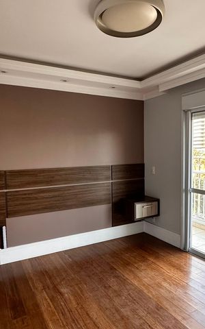 Apartamento para alugar com 160m², 3 quartos e 2 vagas Apartamento para alugar com 160m², 3 quartos e 2 vagasSuíte