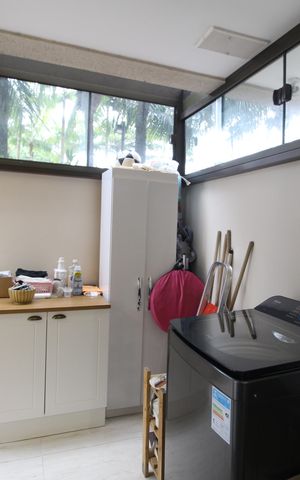 Apartamento à venda com 143m², 3 quartos e 1 vagaÁrea de Serviço