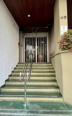 Apartamento à venda com 78m², 2 quartos e 1 vagaFachada e portaria